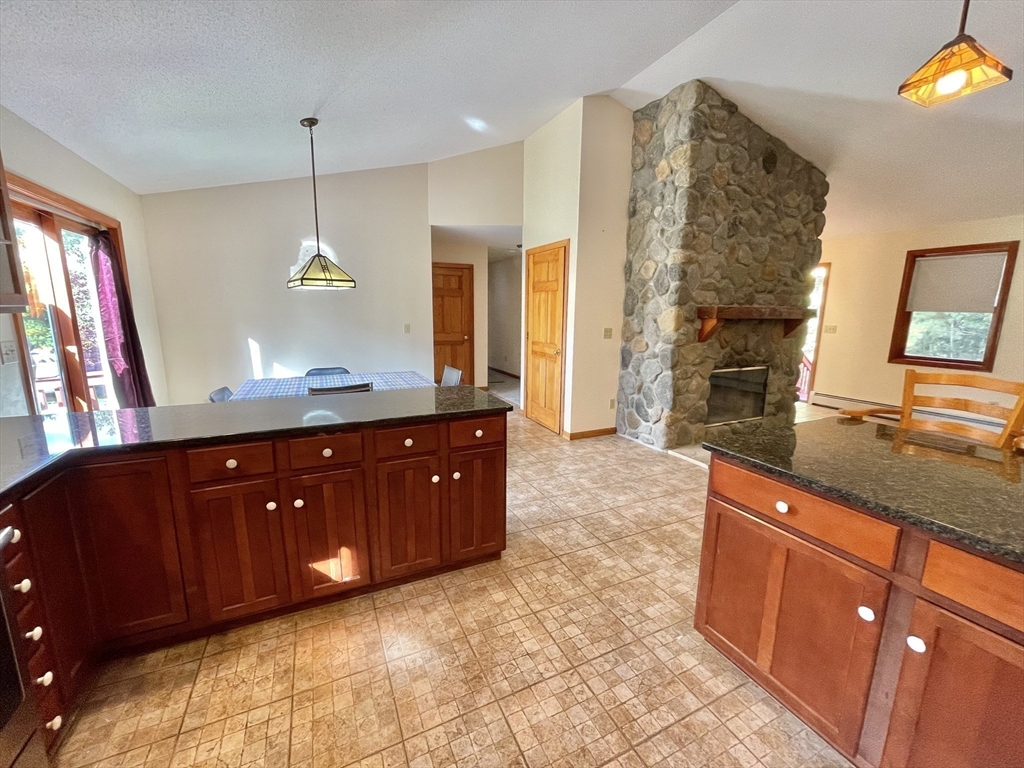22 Hollow Road Brimfield, MA 01010 - Photo 12 of 36 Gallery Image 12