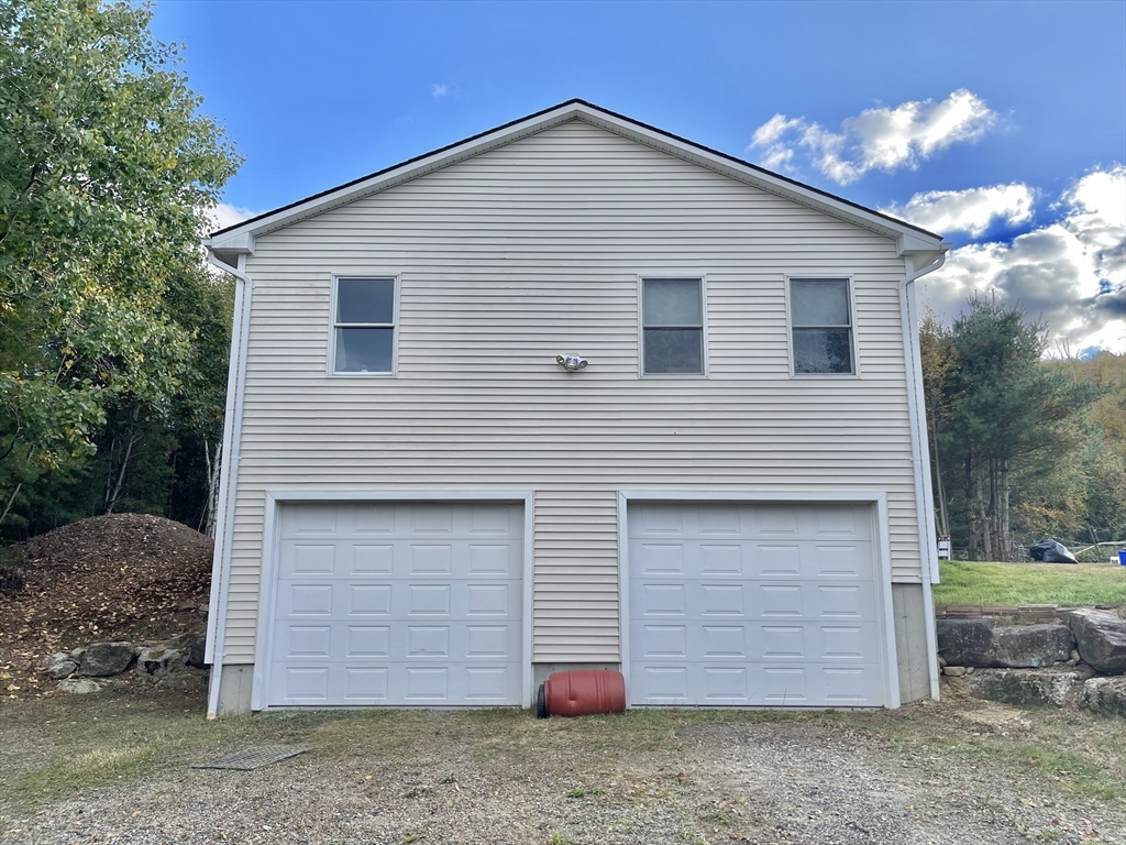 22 Hollow Road Brimfield, MA 01010 - Photo 3 of 36 Gallery Image 3