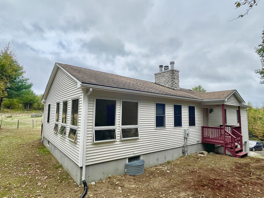 22 Hollow Road Brimfield, MA 01010 - Photo 6 of 36 Gallery Image 6