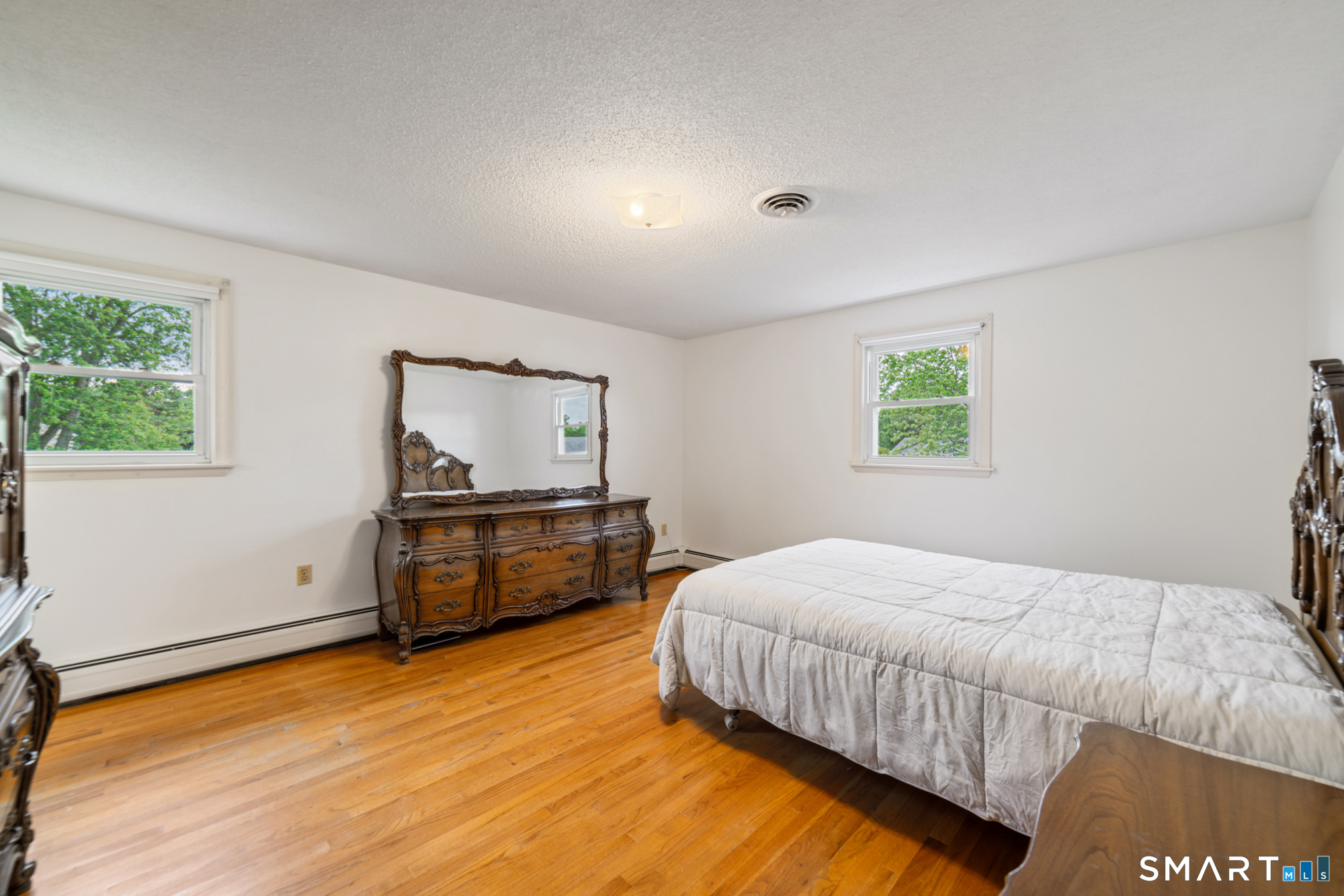 36 Cross Hill Road Wethersfield, CT 06109 - Photo 17 of 40