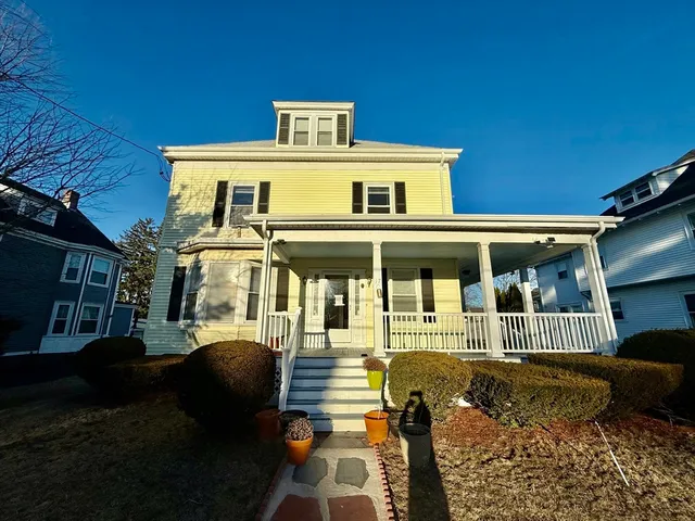 $2,800 | 17 Maple Street, Unit 2, Braintree, MA 02184