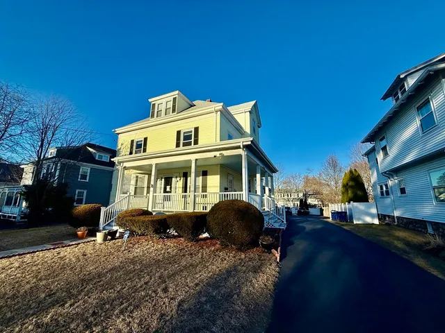 $2,800 | 17 Maple Street, Unit 2, Braintree, MA 02184