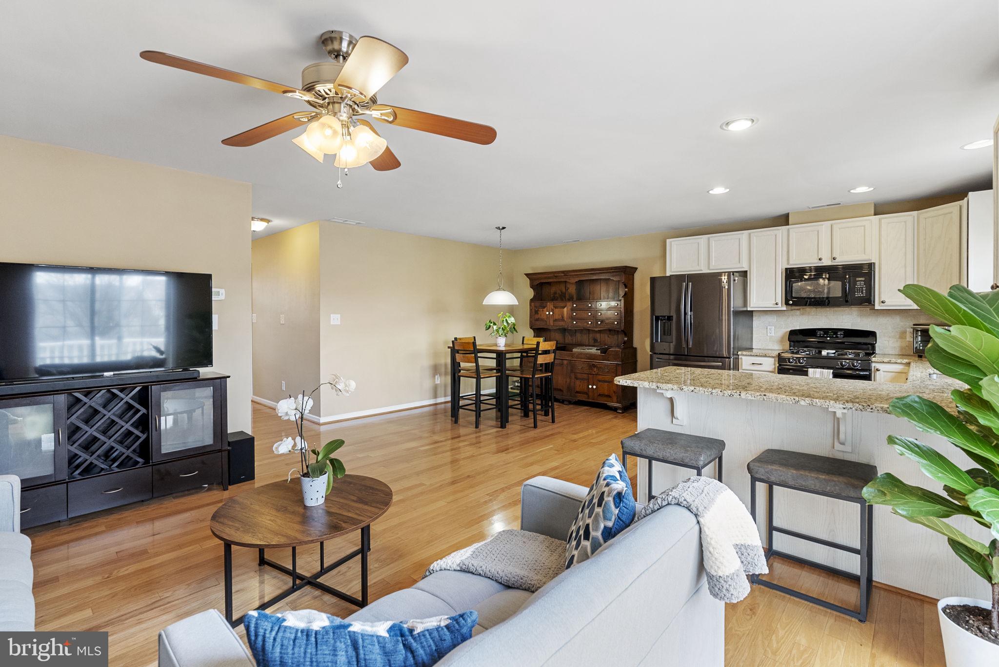 2749 Shelburne Road, Unit 242W Downingtown, PA 19335 - Photo 14 of 32 Living Room