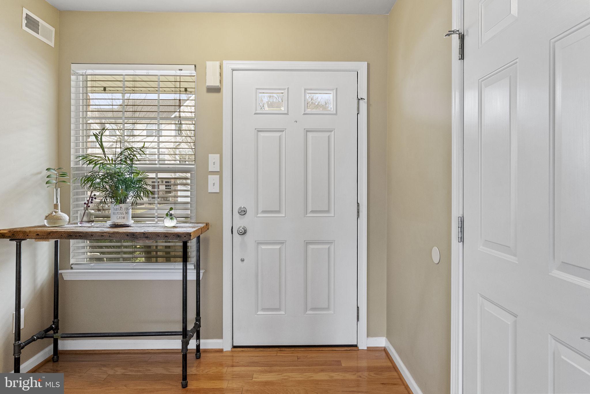 2749 Shelburne Road, Unit 242W Downingtown, PA 19335 - Photo 4 of 32 Entry