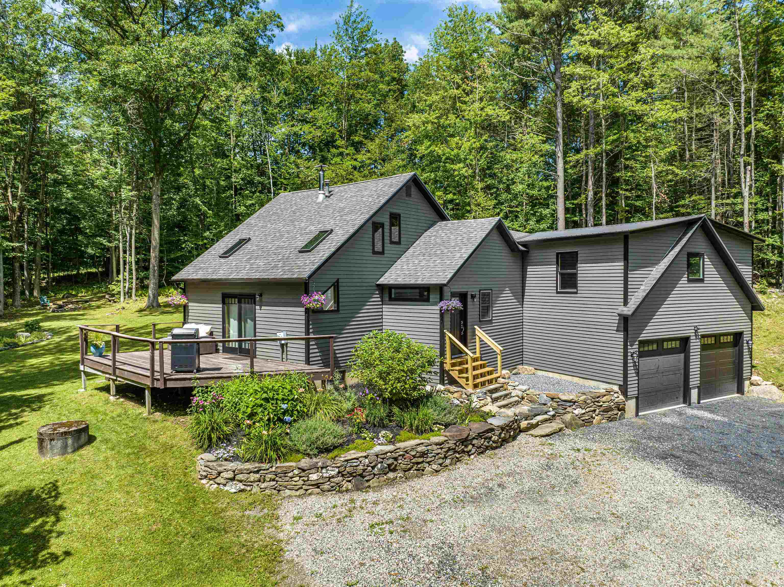 386 Collins Mountain Road Richmond, VT 05477 - Photo 3 of 40 Gallery Image 3