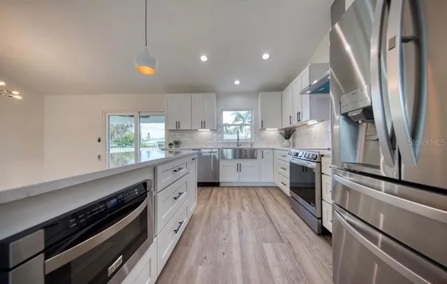 $2,500 | 3866 Sterling Road, Venice, FL 34293