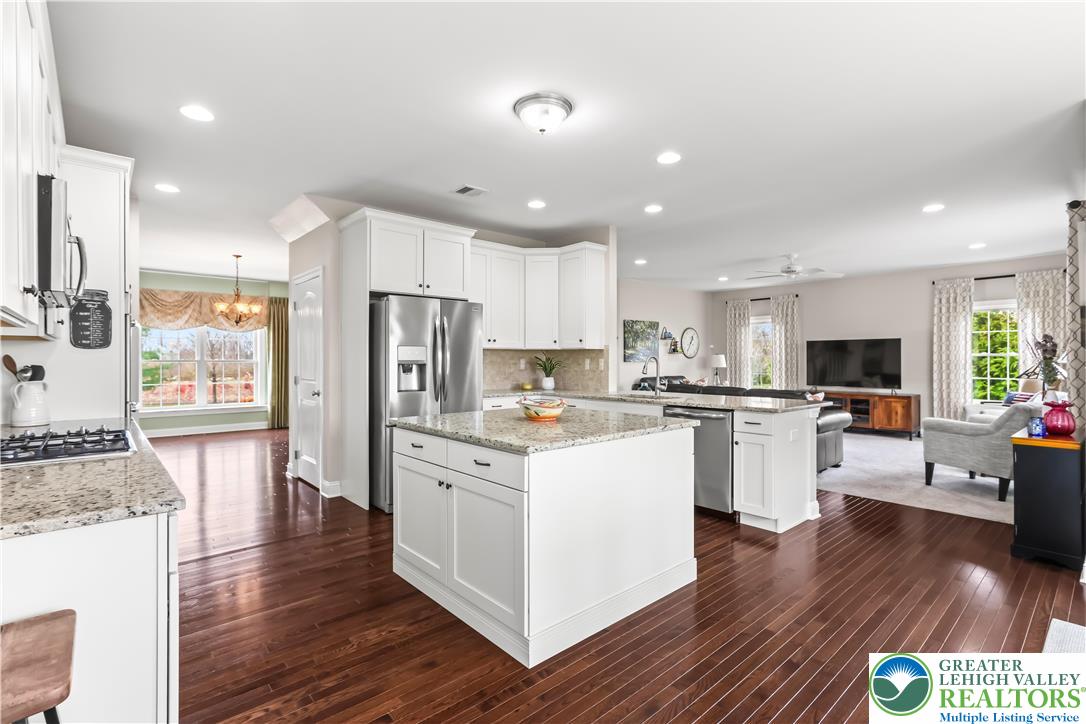 6800 Gwenmawr Road Bethlehem, PA 18017 - Photo 18 of 62