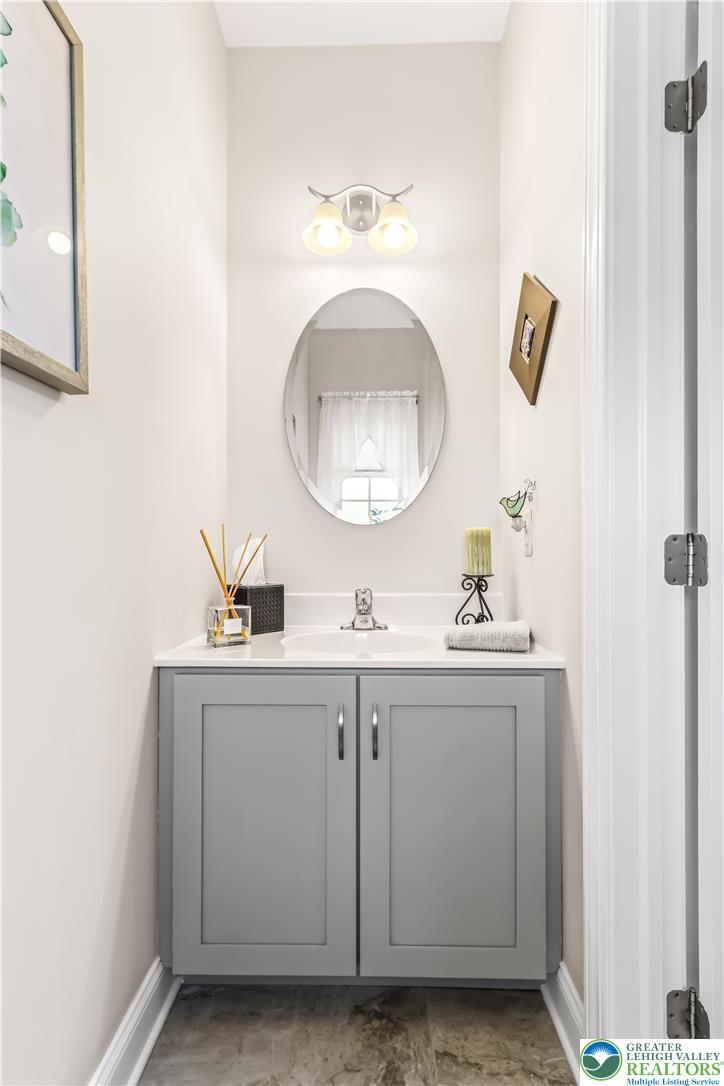 6800 Gwenmawr Road Bethlehem, PA 18017 - Photo 26 of 76