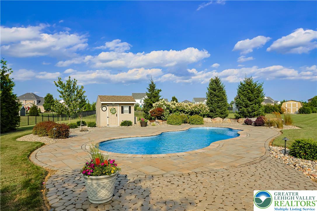 6800 Gwenmawr Road Bethlehem, PA 18017 - Photo 49 of 62