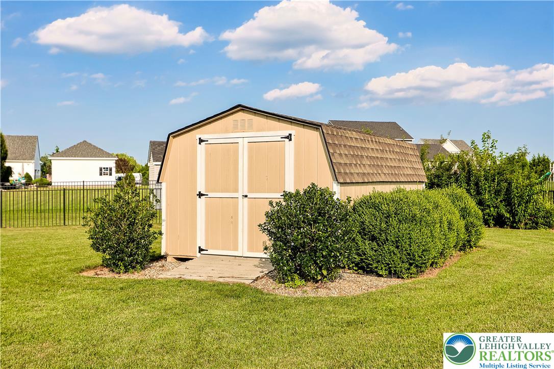 6800 Gwenmawr Road Bethlehem, PA 18017 - Photo 60 of 76