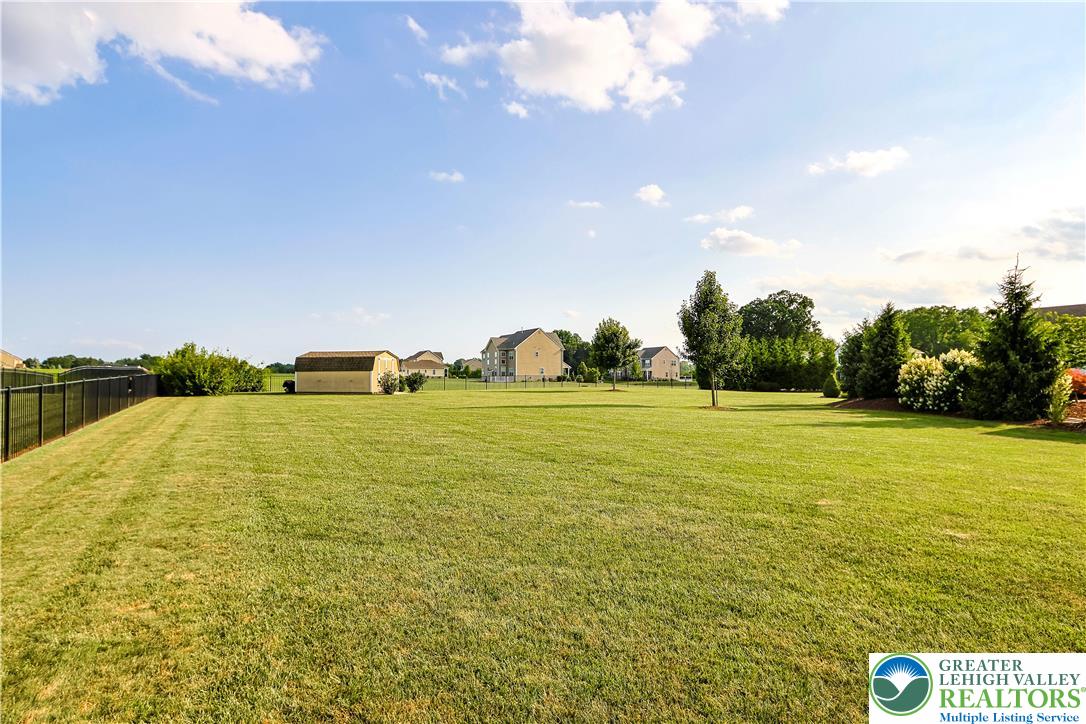 6800 Gwenmawr Road Bethlehem, PA 18017 - Photo 63 of 76