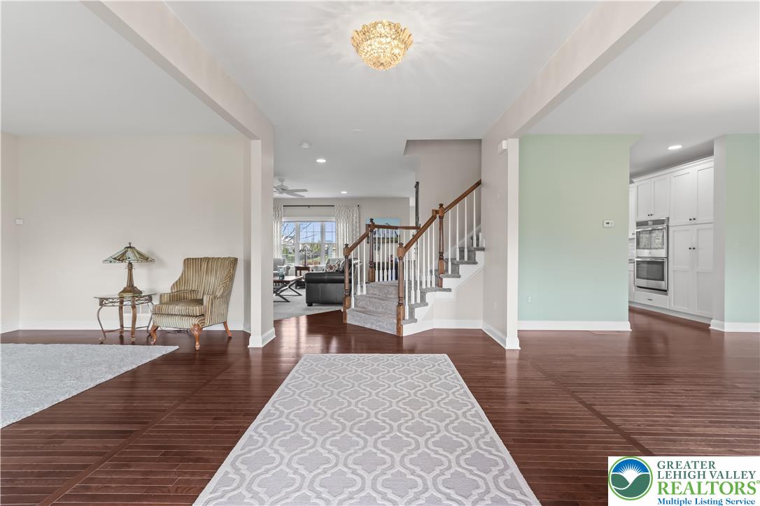 6800 Gwenmawr Road Bethlehem, PA 18017 - Photo 7 of 62