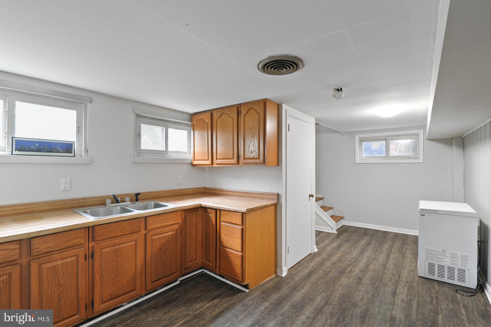 1503 John Clark Road Dover, DE 19904 - Photo 20 of 23 Basement kitchen