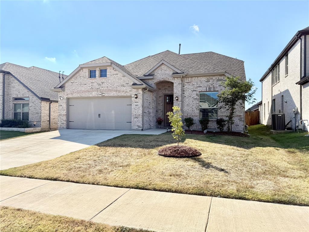 603 Hazeltine Road Red Oak, TX 75154 - Photo 2 of 37