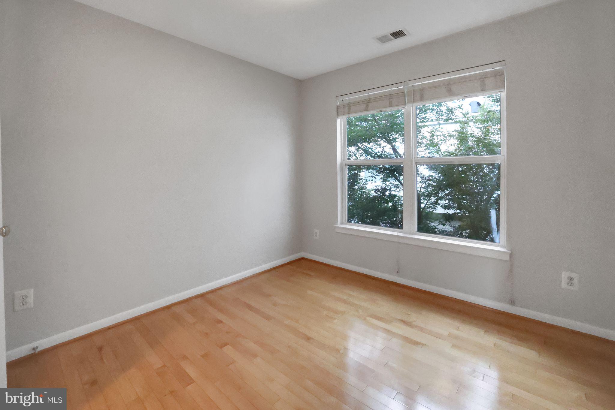 2133 12th Place Northwest Washington, DC 20009 - Photo 14 of 28 2nd bed (3rd Floor)