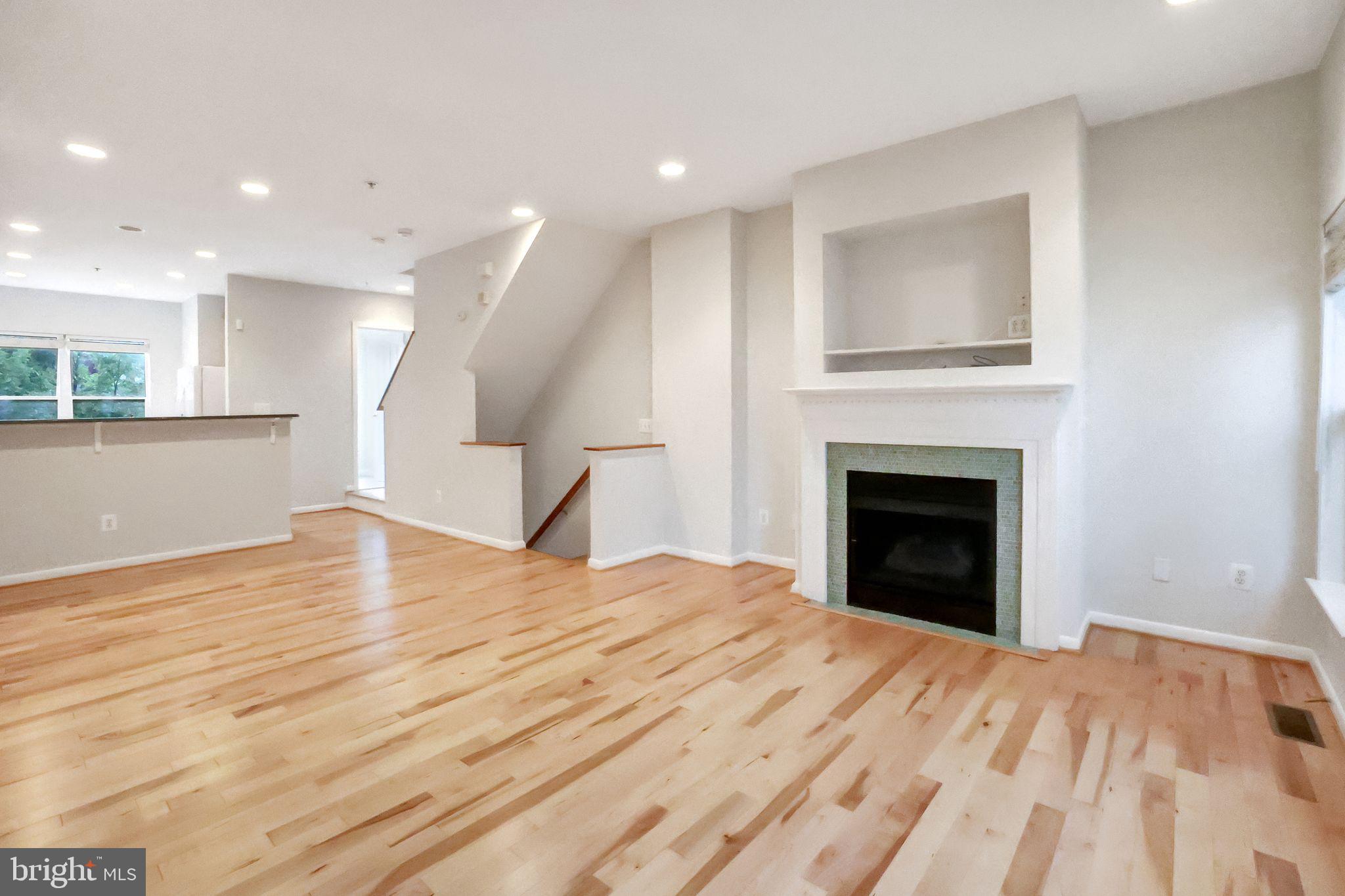2133 12th Place Northwest Washington, DC 20009 - Photo 3 of 28 Living Room (2nd Floor)