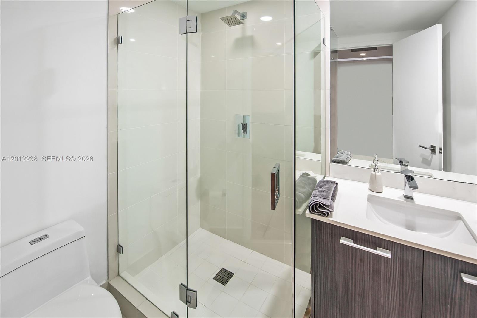 45 Southwest 9th Street, Unit 1604 Miami, FL 33130 - Photo 21 of 34