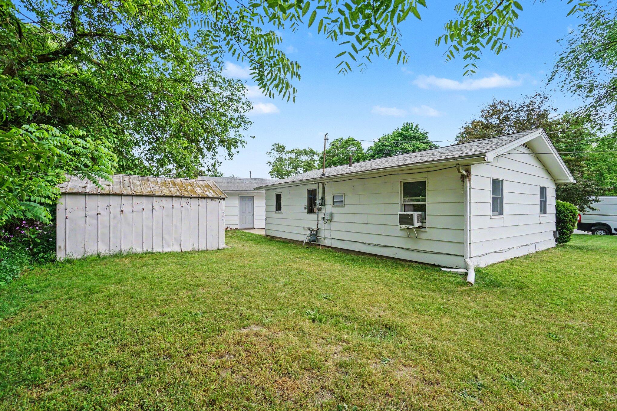 430 11th Avenue Three Rivers, MI 49093 - Photo 17 of 20 file_4722