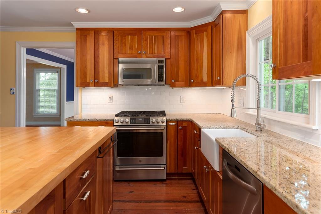 4572 Peeples Road Oak Ridge, NC 27310 - Photo 7 of 29