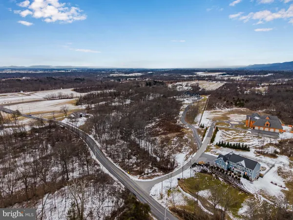 $480,000 | 37 Glendale Drive, Mechanicsburg, PA 17050