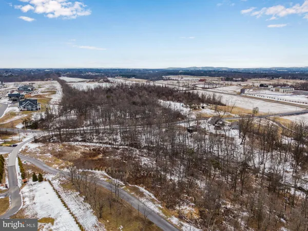 $480,000 | 37 Glendale Drive, Mechanicsburg, PA 17050