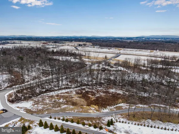 $480,000 | 37 Glendale Drive, Mechanicsburg, PA 17050