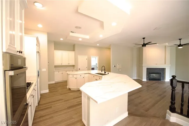 $1,049,000 | 2111 Loro Court, Las Vegas, NV 89117