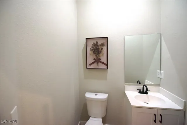 $1,049,000 | 2111 Loro Court, Las Vegas, NV 89117