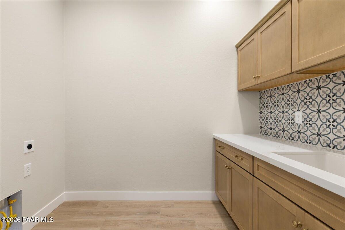 5243 Dells Point Road Prescott, AZ 86301 - Photo 27 of 40 Laundry - 5243 Dells Point Rd