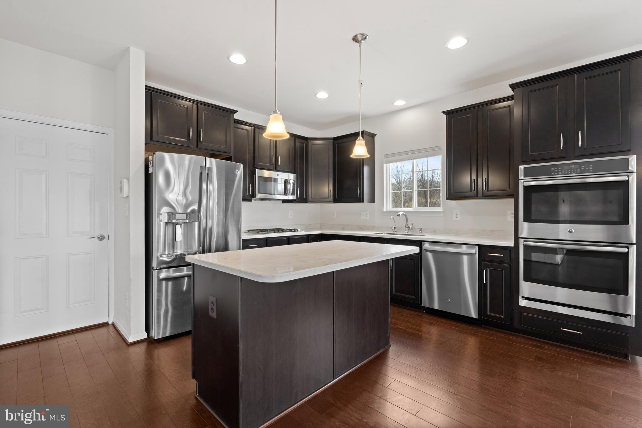 16049 Easy Bird Loop Woodbridge, VA 22191 - Photo 4 of 49