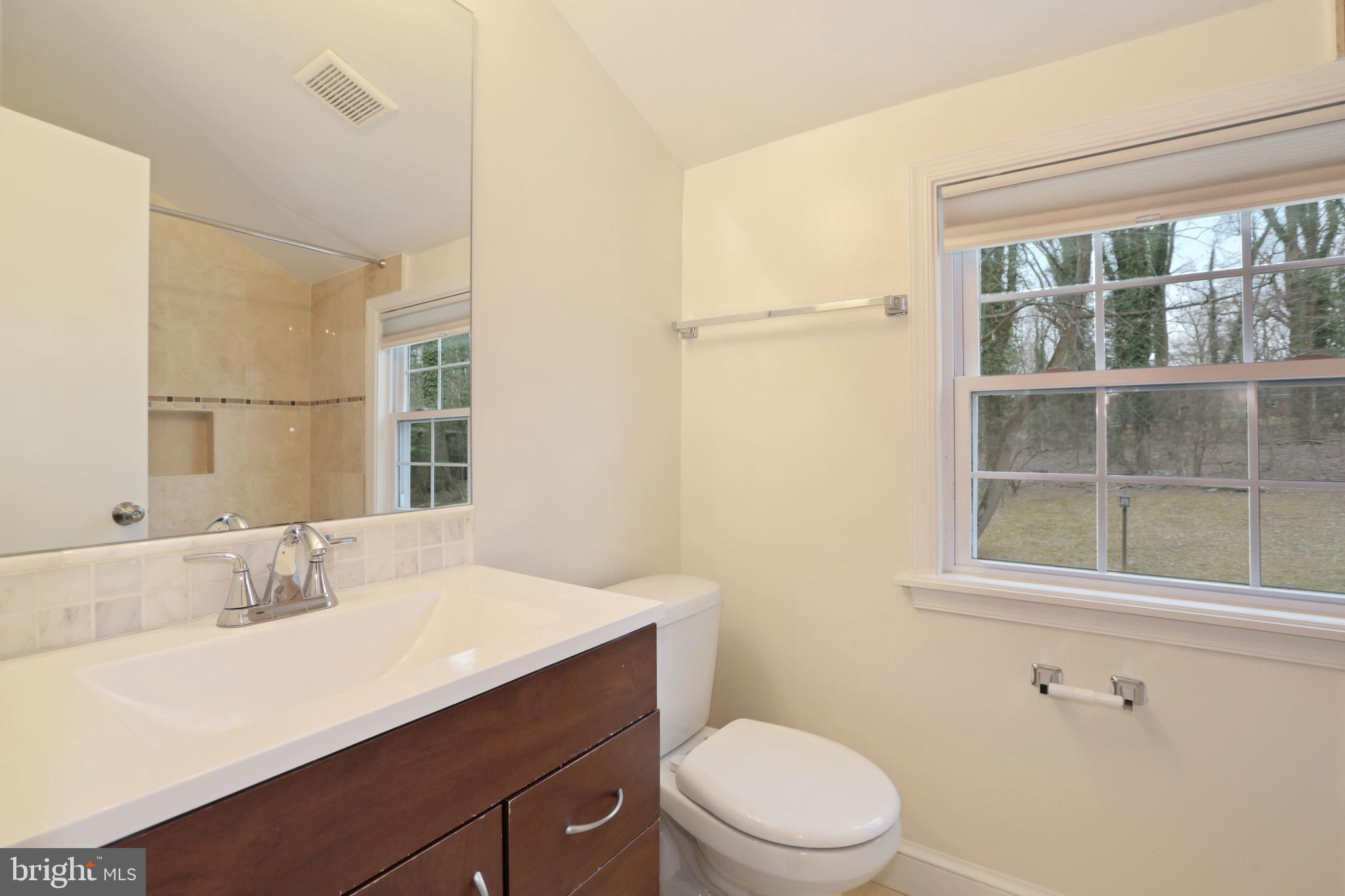 11017 Marcliff Road North Bethesda, MD 20852 - Photo 14 of 30