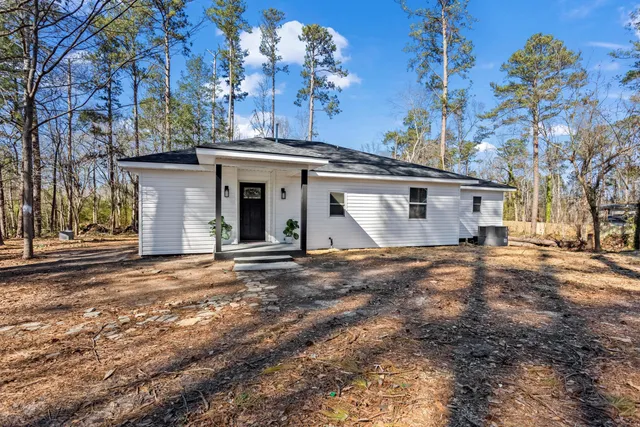 $1,800 | 4593 Windsor Spring Road, Hephzibah, GA 30815