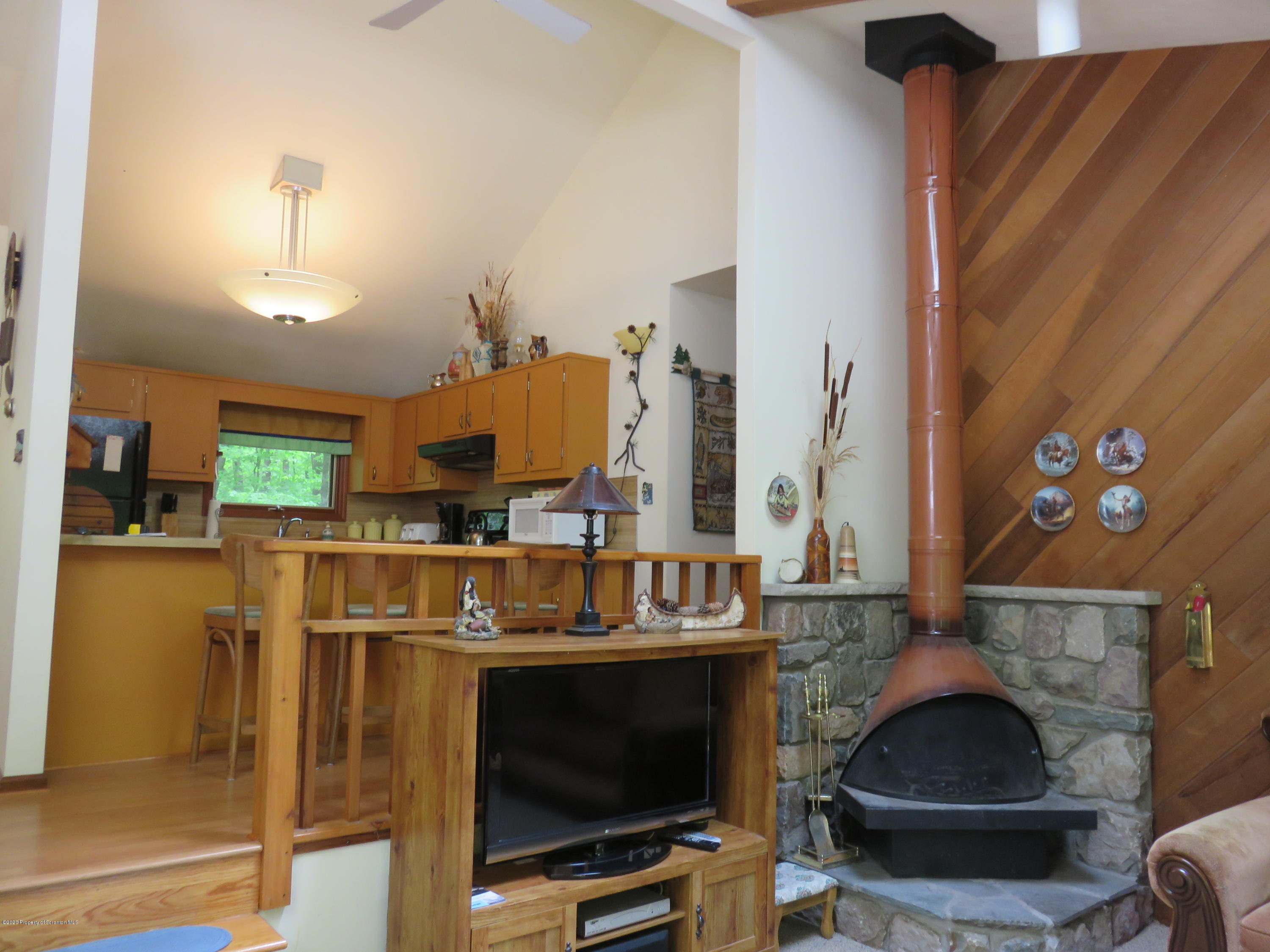 62 Sheffick Road Gouldsboro, PA 18424 - Photo 21 of 35 Gallery Image 21