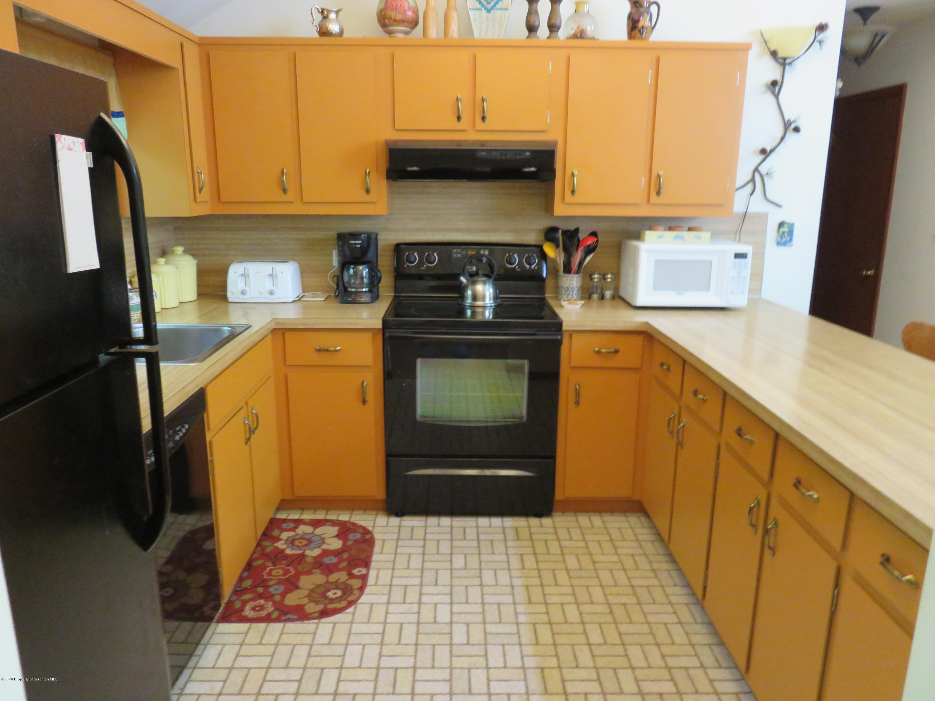62 Sheffick Road Gouldsboro, PA 18424 - Photo 5 of 35 Gallery Image 5