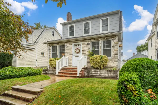 $1,046,500 | 43-52 169th Street | Flushing