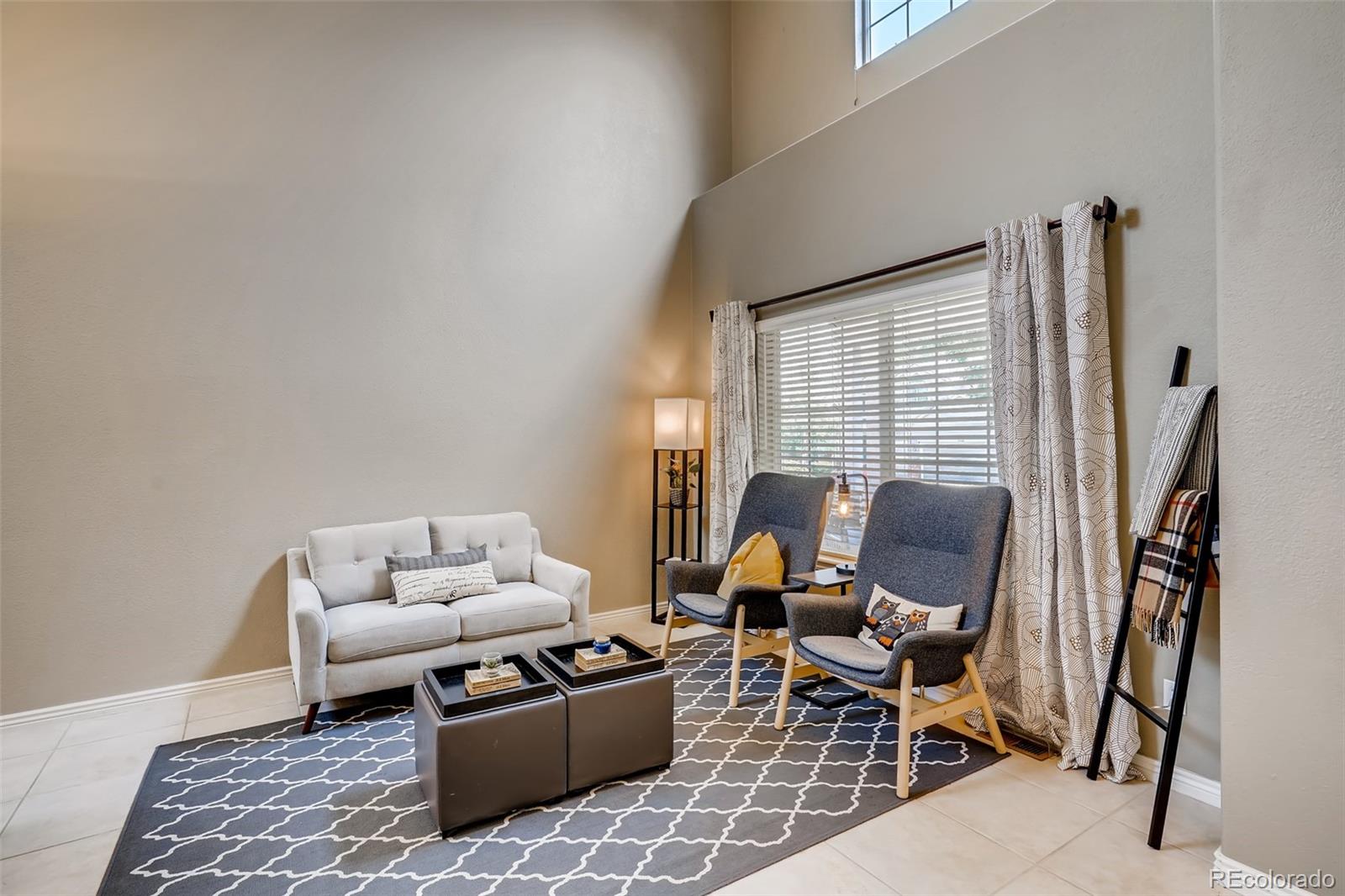 9891 Bathurst Way Highlands Ranch, CO 80130 - Photo 4 of 29 Gallery Image 4