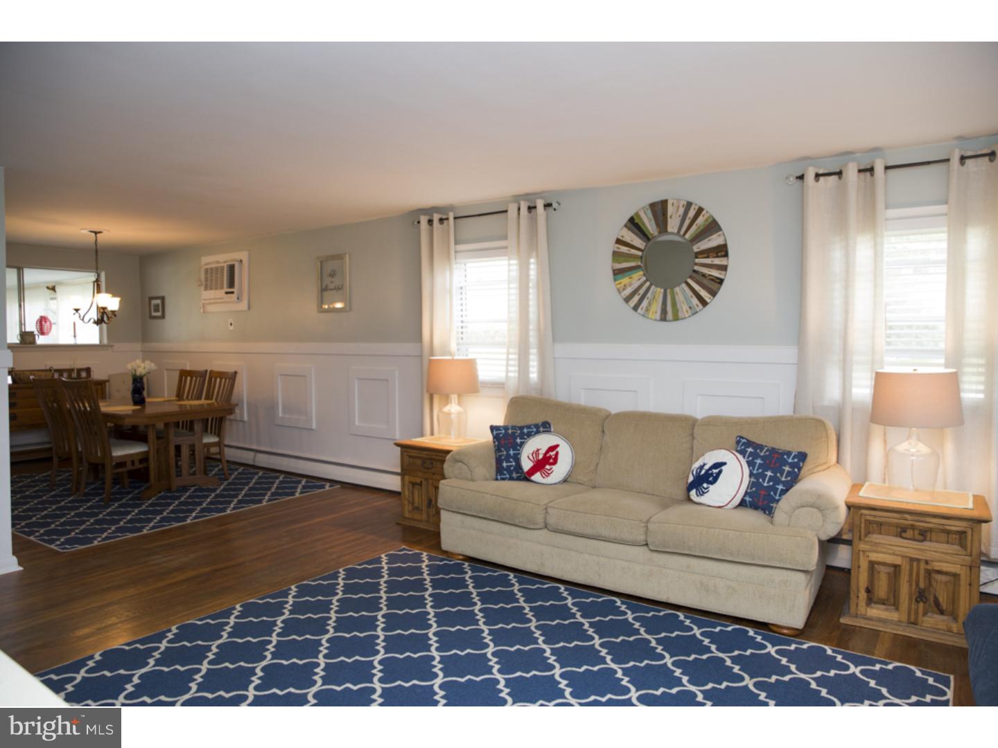 349 Parham Road Springfield, PA 19064 - Photo 7 of 25 Living Room