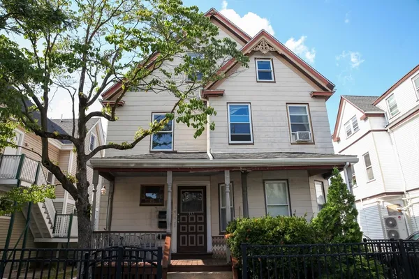 $3,500 | 337 Centre Street, Unit 1, Boston, MA 02130