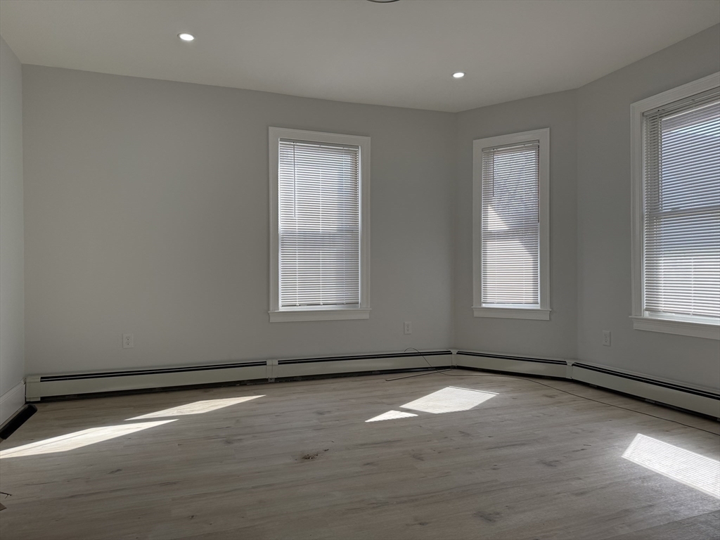 337 Centre Street, Unit 1 Boston, MA 02130 - Photo 4 of 24