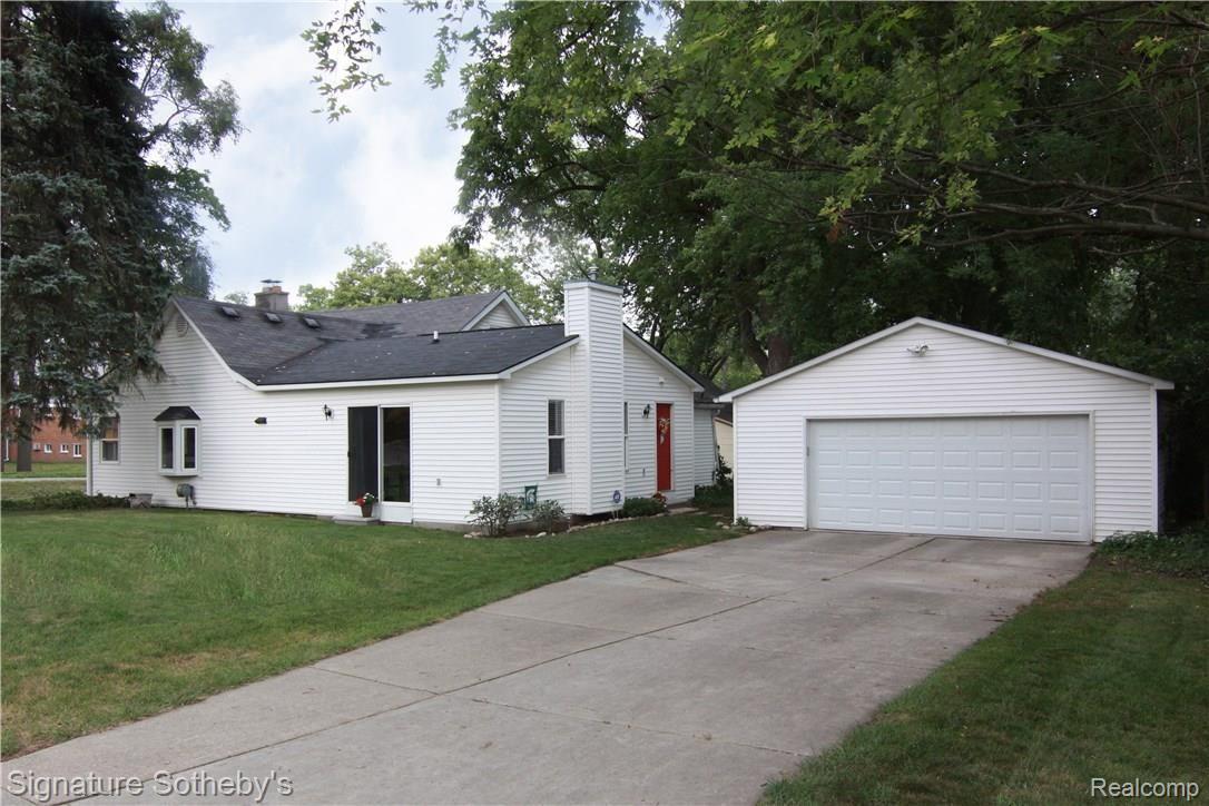 409 1st Street Rochester, MI 48307 - Photo 27 of 27 IMG_0979-r.jpg