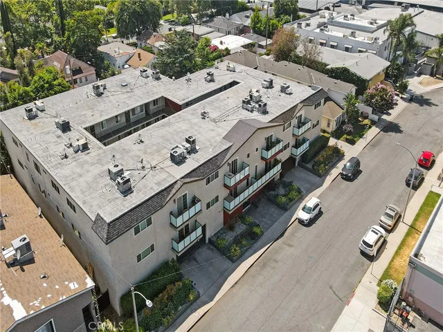 $589,000 | 525 South Shelton Street, Unit 205, Burbank, CA 91506