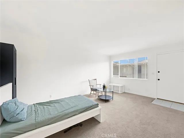 $589,000 | 525 South Shelton Street, Unit 205, Burbank, CA 91506