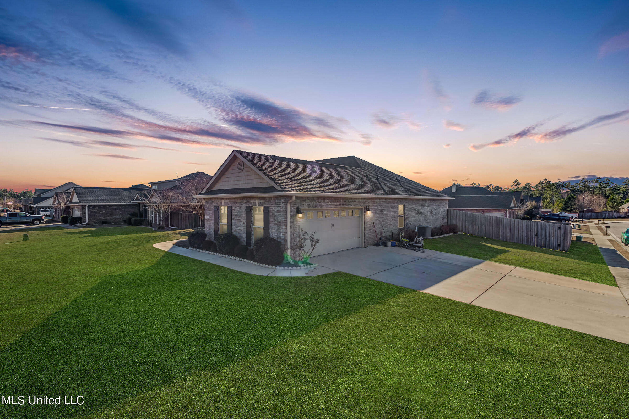 10309 Hutter Road Gulfport, MS 39503 - Photo 2 of 40 10309-Hutter-Rd-44