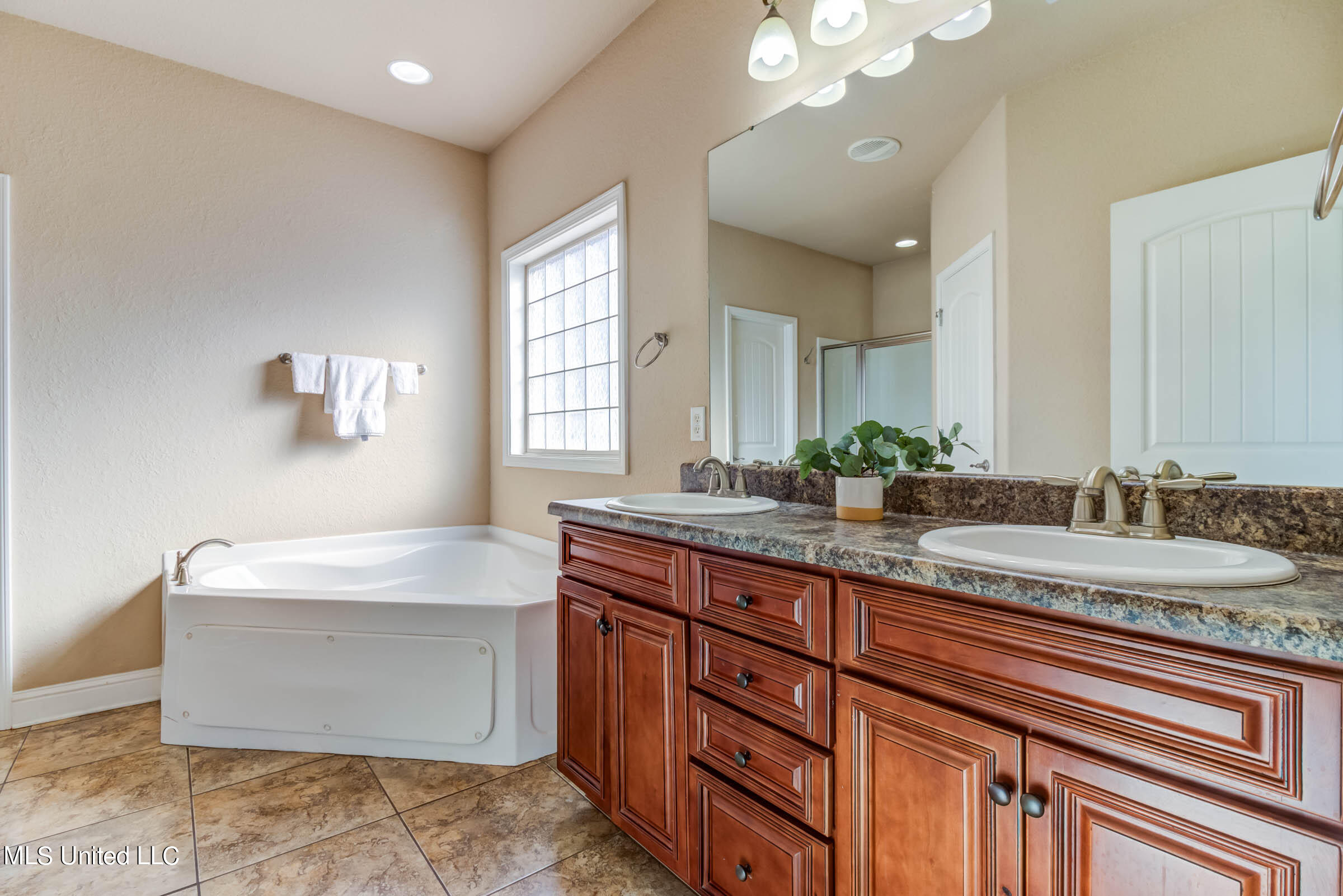 10309 Hutter Road Gulfport, MS 39503 - Photo 23 of 40 10309 Hutter Rd (4)