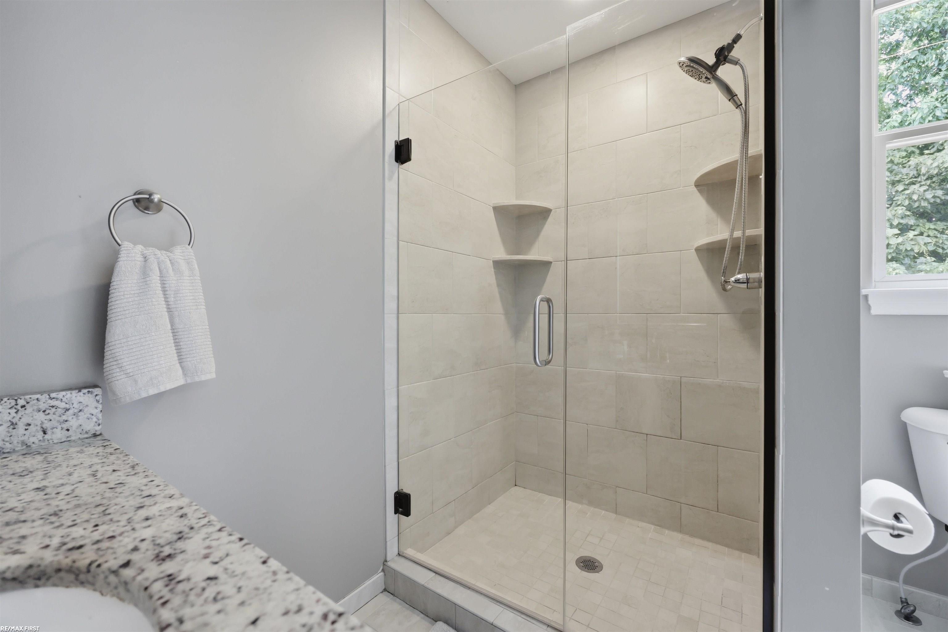 22350 Brantingham Road Macomb, MI 48044 - Photo 23 of 58