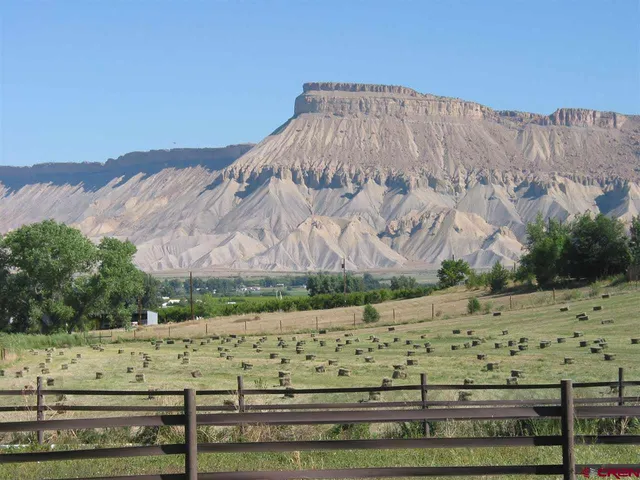 $2,100,000 | 3575 E Road, Palisade, CO 81526