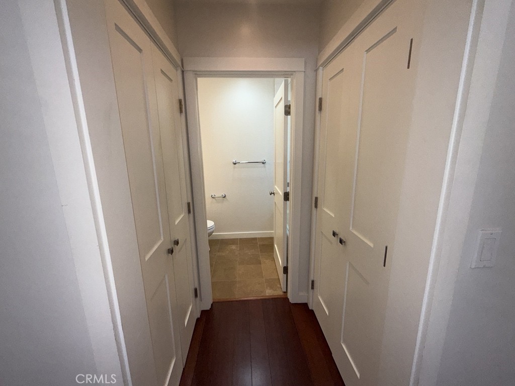 2746 North Kenneth Road Burbank, CA 91504 - Photo 16 of 29