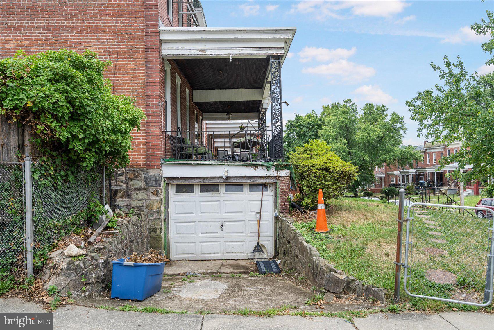 1 South Tremont Road Baltimore, MD 21229 - Photo 4 of 7