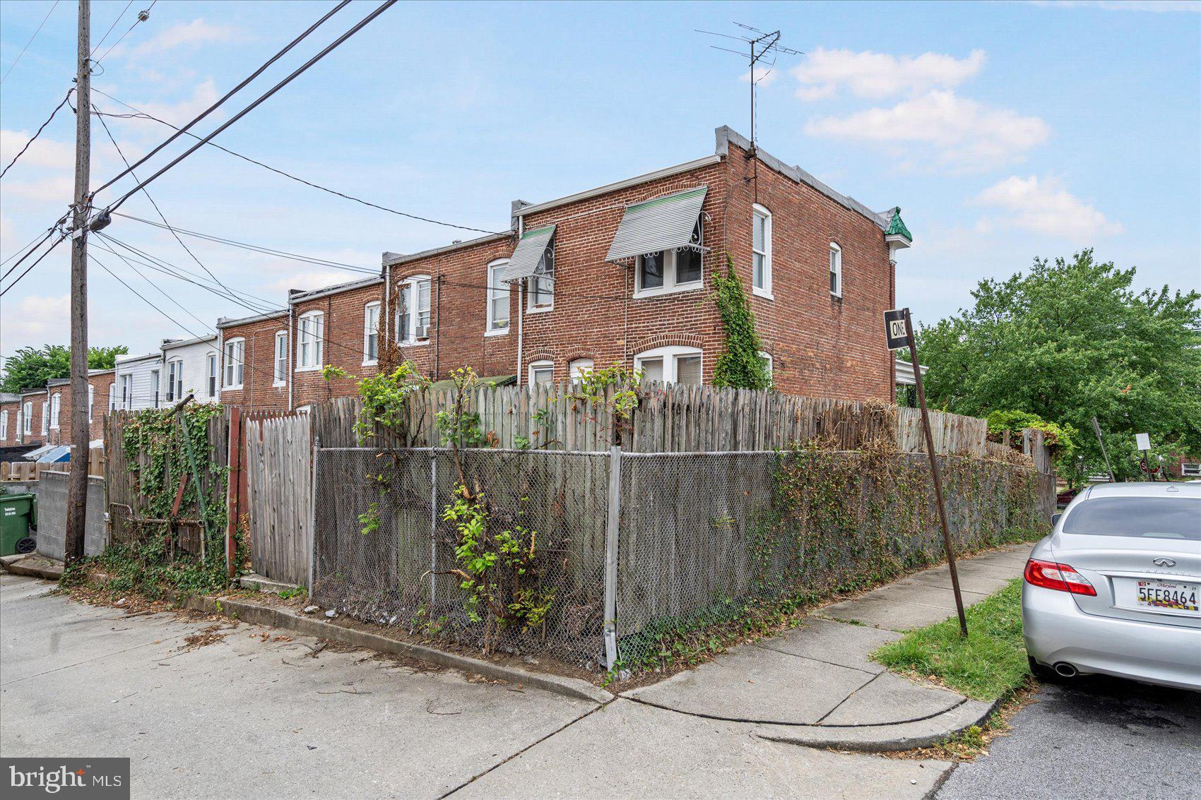 1 South Tremont Road Baltimore, MD 21229 - Photo 6 of 7