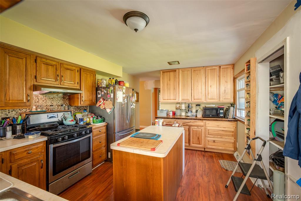 840 West Rose Center Road Holly, MI 48442 - Photo 8 of 26